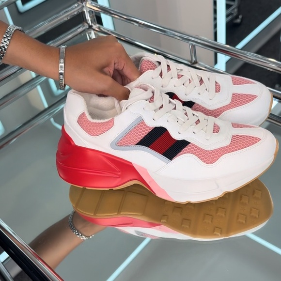 Gucci chunky sneakers - Picture 1 of 2